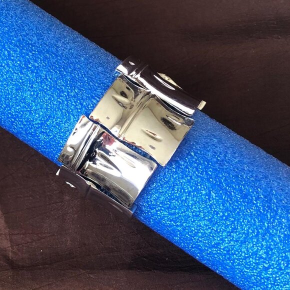 Silver-tone, Thick, Stretchy, Elasticized, Cuff Bracelet, Approximately 3" - Picture 4 of 8